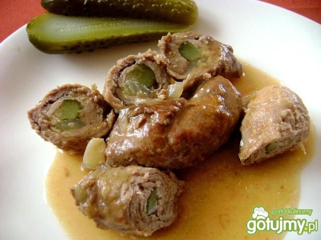 Zrazy wołowe zawijane z ogórkiem 