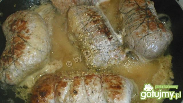 Zrazy z boczkiem i ogórkiem kiszonym