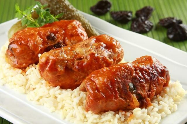 Zrazy z karkówki ze śliwką