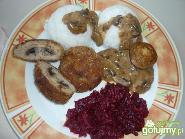 Zrazy z mięsa cielęcego z pieczarkami