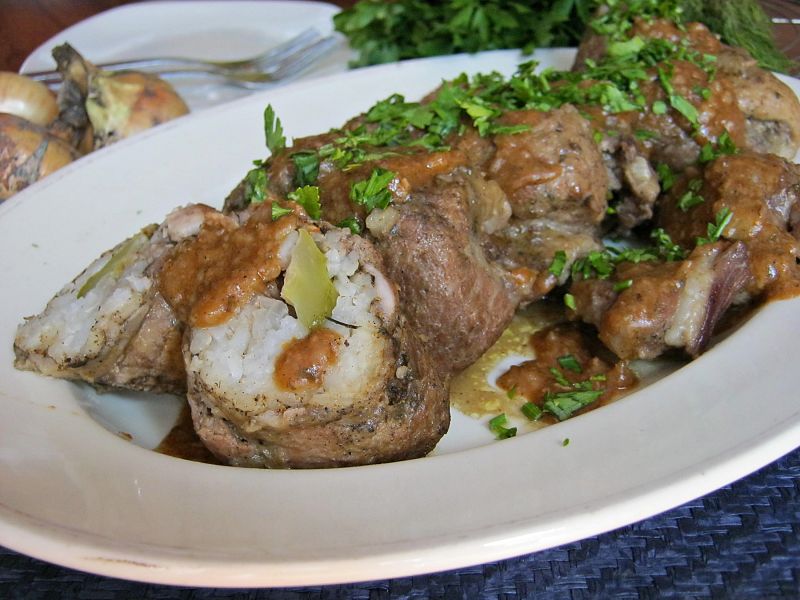 Zrazy z ryżem, cebulą i ogórkiem kiszonym