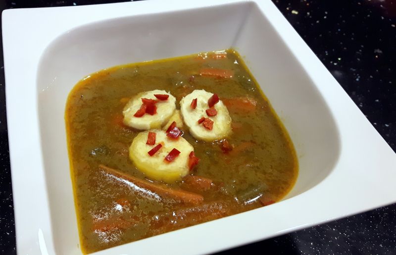 Zupa bananowa z kurczakiem Zupa bananowa z kurczakiem
