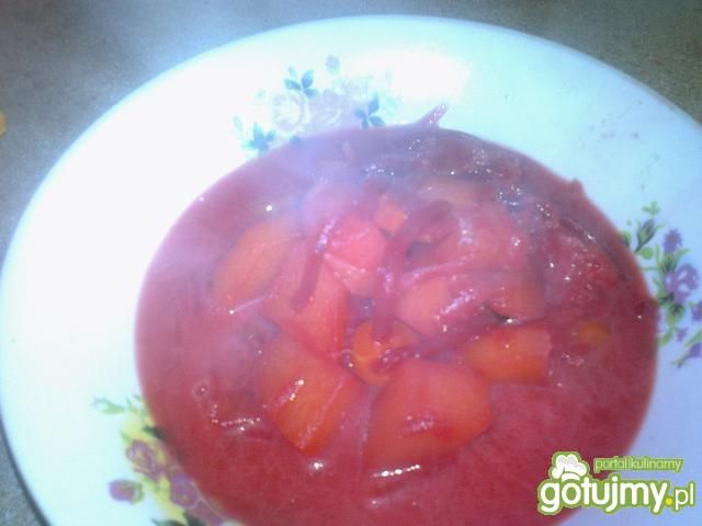 Zupa buraczkowa z rosołku