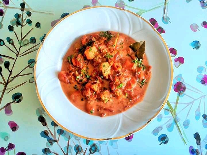 Zupa buraczkowa z soczewicą