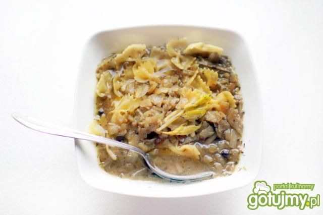 Zupa cebulowa z makaronem doroty Zupa cebulowa z makaronem doroty