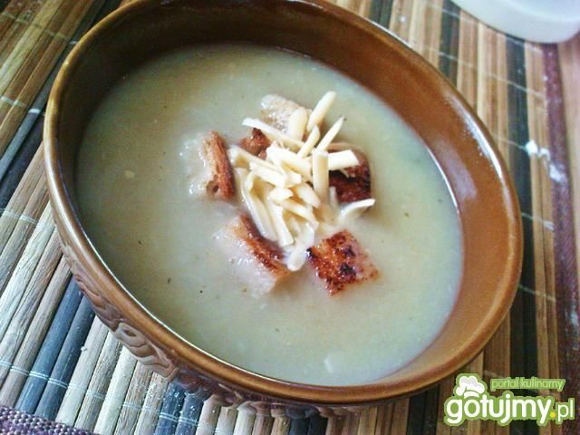 Zupa cebulowa z serem 5