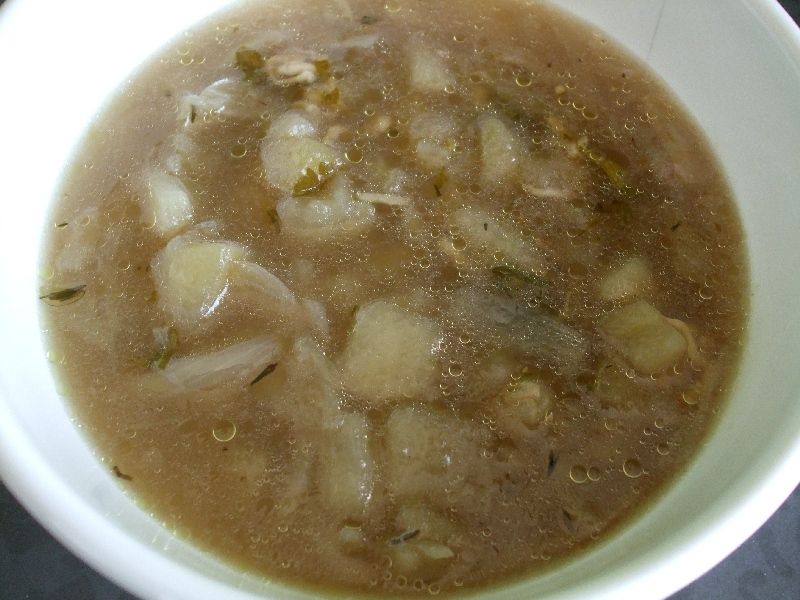 Zupa cebulowa z winem Zupa cebulowa z winem