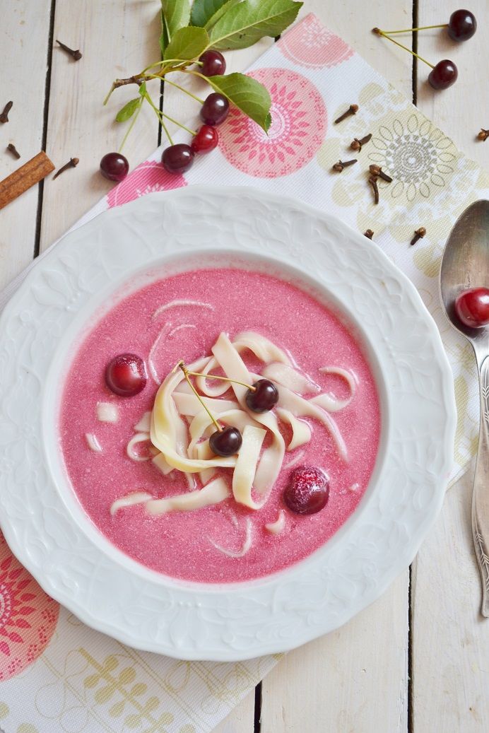 Zupa - chłodnik z wiśni