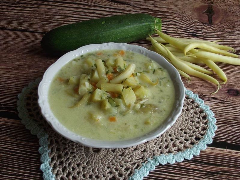 Zupa cukiniowa z fasolką szparagową