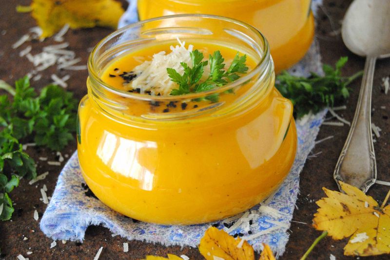 Zupa dyniowa z mlekiem kokosowym