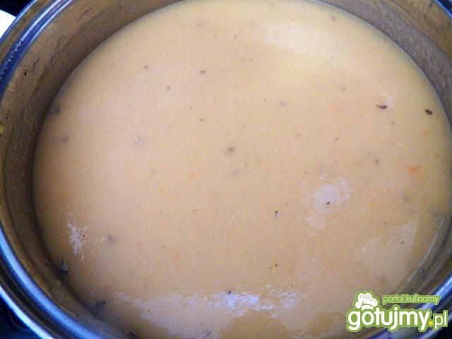 Zupa dyniowa z szałwią