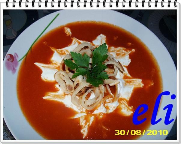 Zupa  Eli z makaronem naleśnikowym