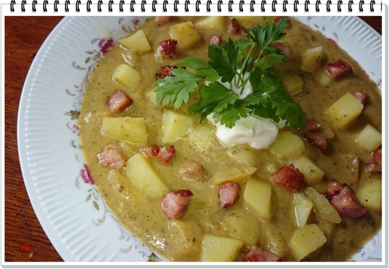 Zupa Eli z pieczonej cukini i warzyw