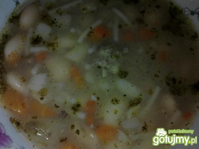 Zupa fasolowa na żeberkach 3