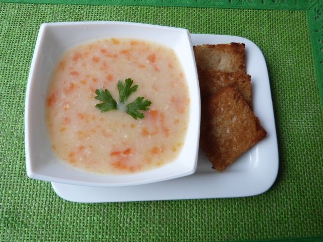 Zupa fasolowa z ziemniakmi Zupa fasolowa z ziemniakmi