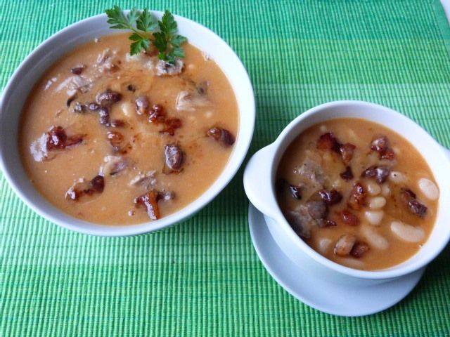 Zupa fasolowa zasmażana Zupa fasolowa zasmażana