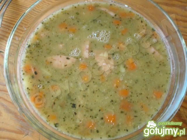 Zupa grochowa a'la krem  Zupa grochowa a'la krem