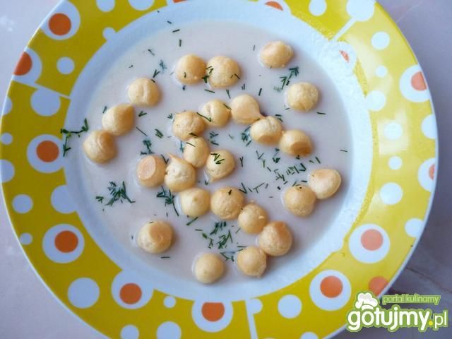 Zupa grzybowa z groszkiem ptysiowym Zupa grzybowa z groszkiem ptysiowym