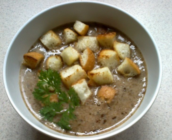 Zupa grzybowa z grzankami Zupa grzybowa z grzankami