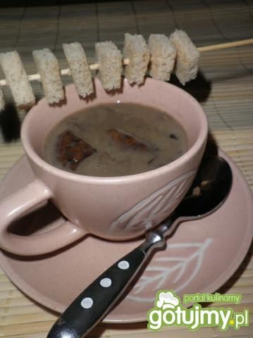 Zupa grzybowa z grzankami Zupa grzybowa z grzankami