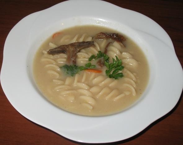 Zupa grzybowa z sosem sojowym