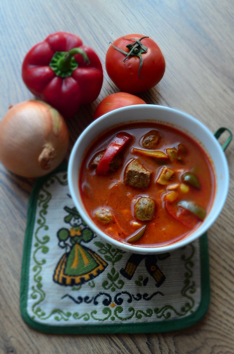 Zupa gulaszowa