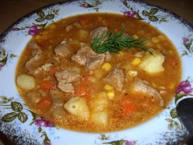 Zupa gulaszowa  Zupa gulaszowa