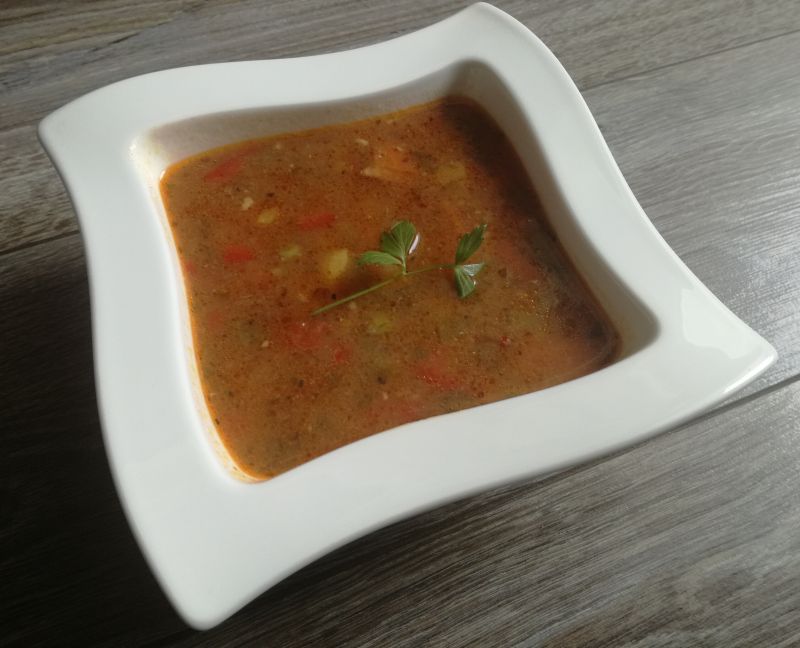 Zupa gulaszowa Zupa gulaszowa