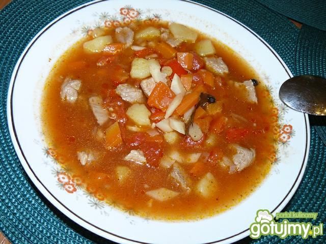 Zupa gulaszowa. Zupa gulaszowa.