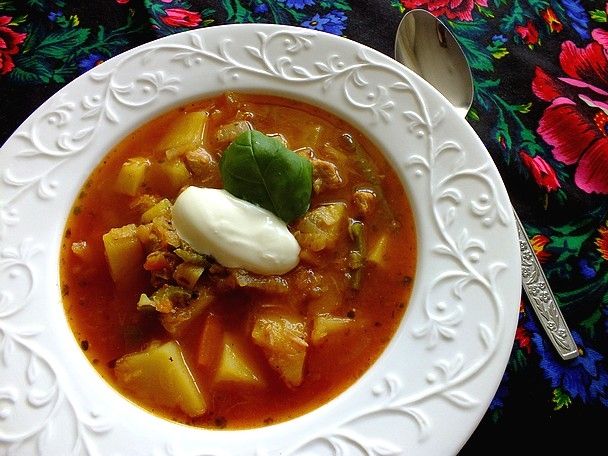 Zupa gulaszowa z warzywami  Zupa gulaszowa z warzywami