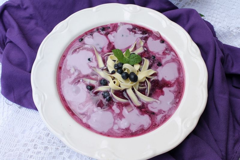 Zupa jagodowa z makaronem Zupa jagodowa z makaronem