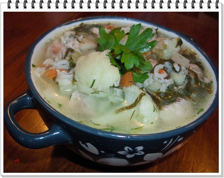 Zupa jarzynowa Eli z kalafiorem i ryżem