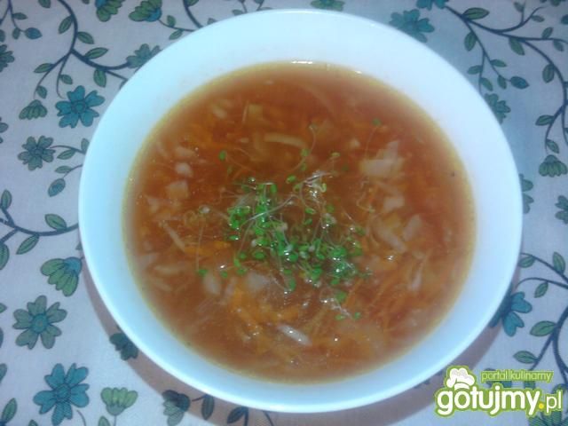 Zupa jarzynowa z duszonym selerem