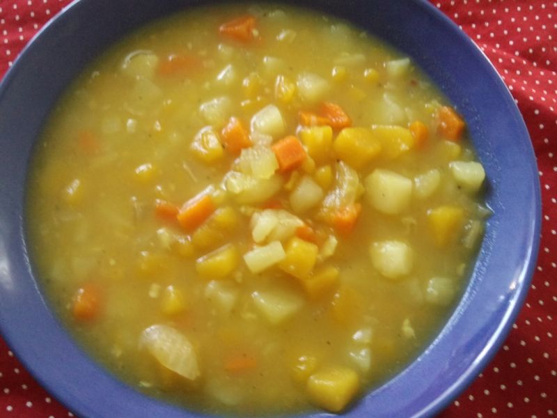 Zupa jarzynowa z dynią