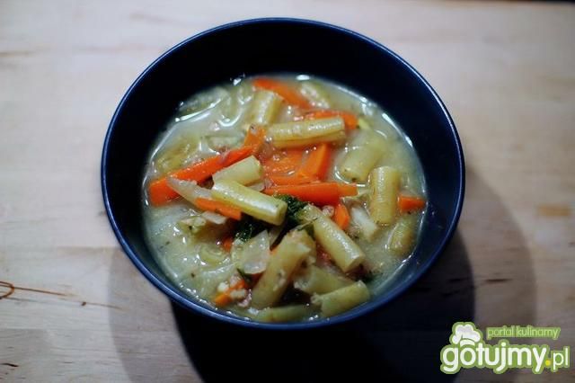 Zupa jarzynowa z fasolką szparagową 