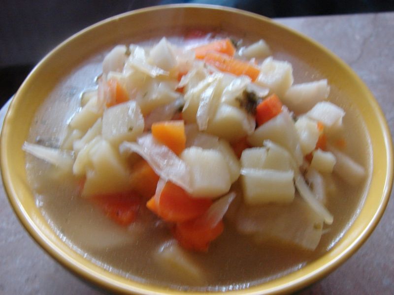 Zupa jarzynowa z kapustą Zupa jarzynowa z kapustą