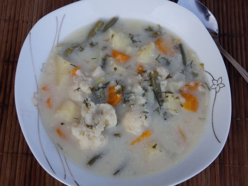 Zupa jarzynowa z koperkiem Zupa jarzynowa z koperkiem