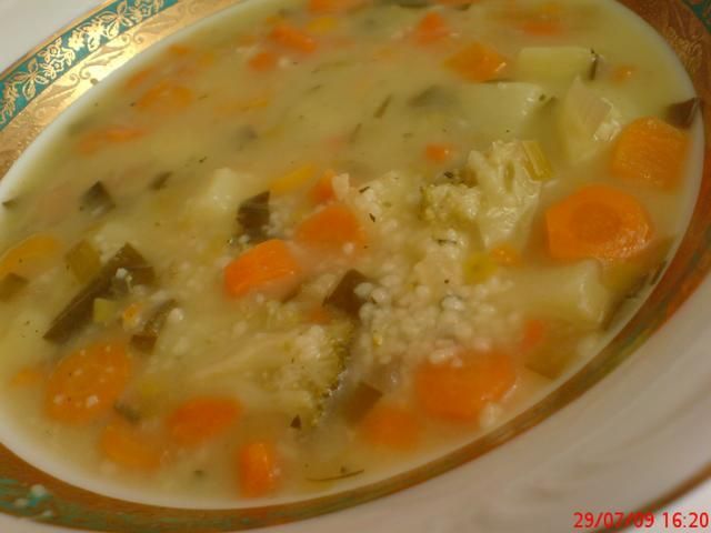 Zupa jarzynowa z kuskusem Zupa jarzynowa z kuskusem