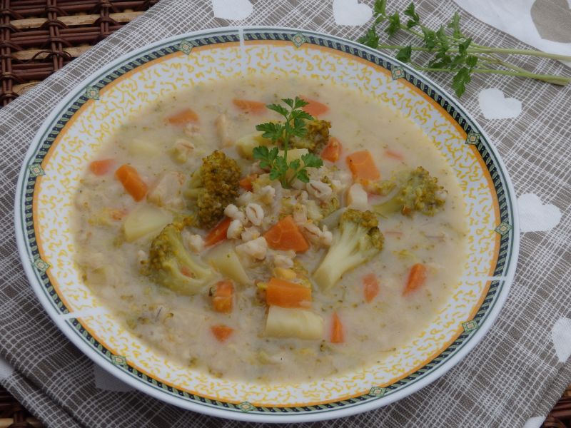 Zupa jarzynowa z pęczakiem Zupa jarzynowa z pęczakiem