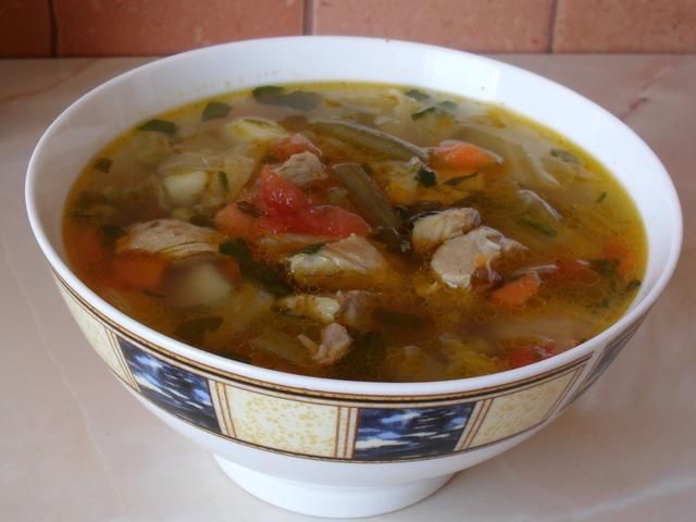 zupa jarzynowa z wkładką mięsa