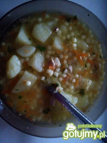 Zupa jarzynowa z zacierką i ziemniakami Zupa jarzynowa z zacierką i ziemniakami