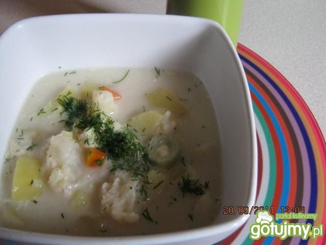 Zupa kalafiorowa.