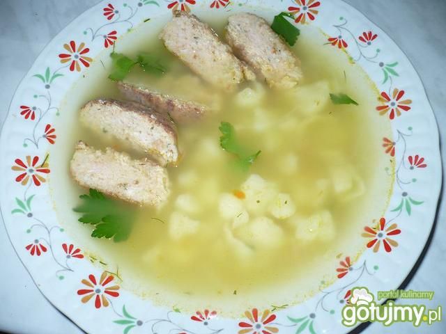 Zupa kalafiorowa z dodatkiem Zupa kalafiorowa z dodatkiem
