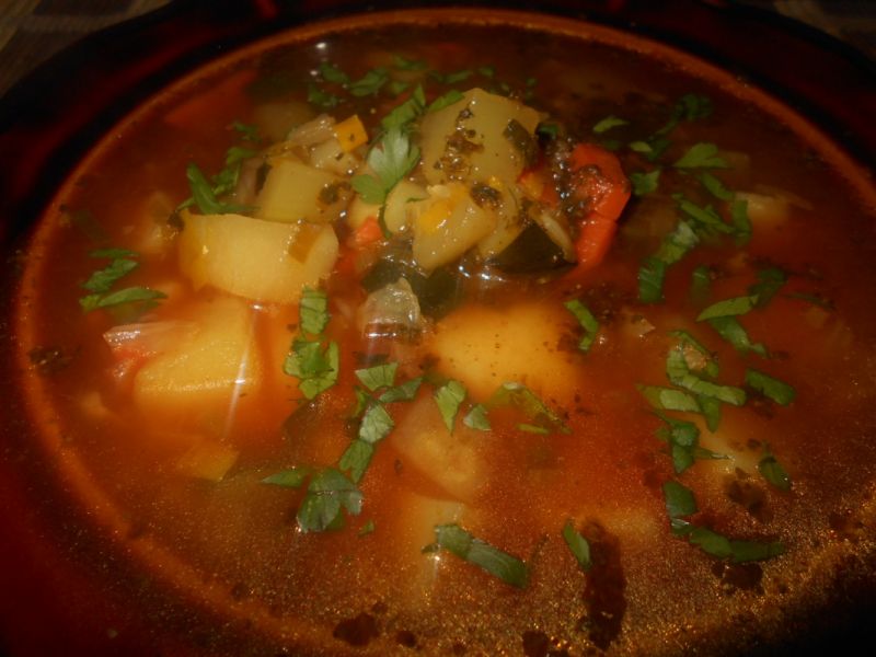 Zupa kapuściano-cukiniowa