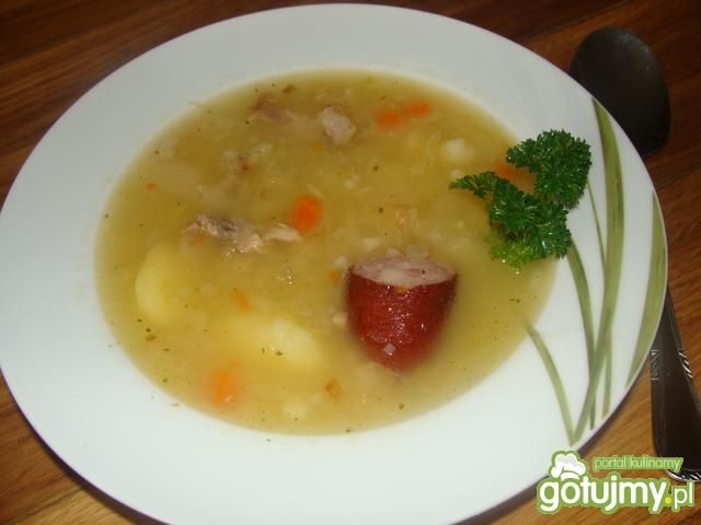 Zupa kapuśniak na żeberkach Zupa kapuśniak na żeberkach