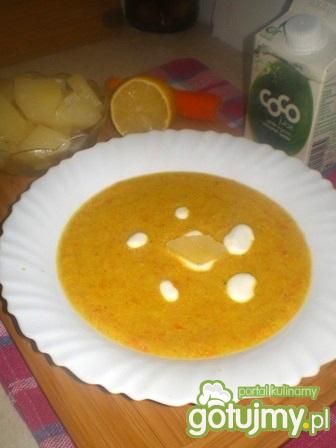 Zupa kokosowo-bananowa tajska