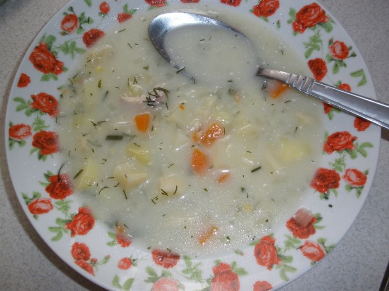 Zupa koperkowa z kurczakiem i kaszka kuskus