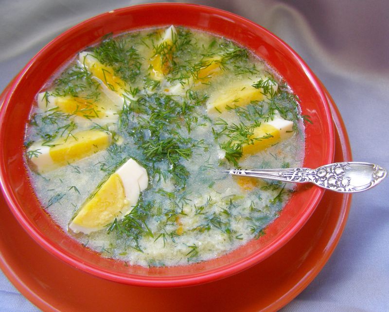 Zupa koperkowa z lanymi kluskami i jajkiem Zupa koperkowa z lanymi kluskami i jajkiem