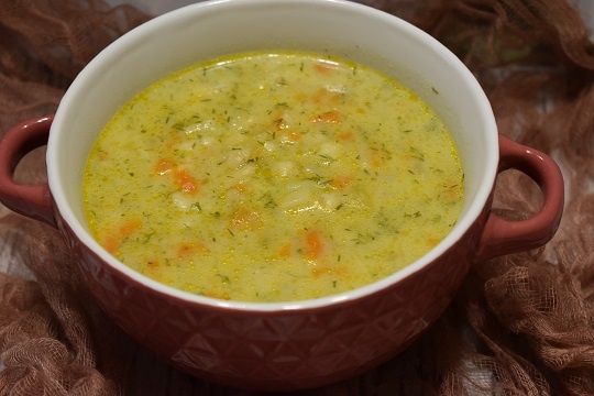 Zupa koperkowa z zacierkami Zupa koperkowa z zacierkami