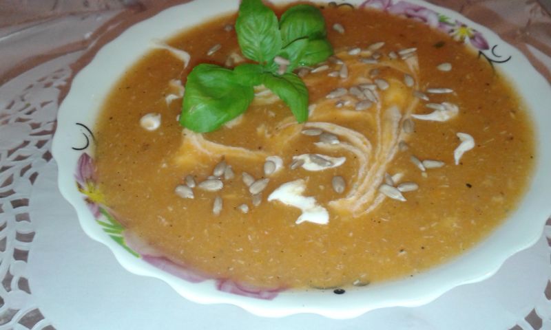 Zupa krem marchewkowa Zupa krem marchewkowa